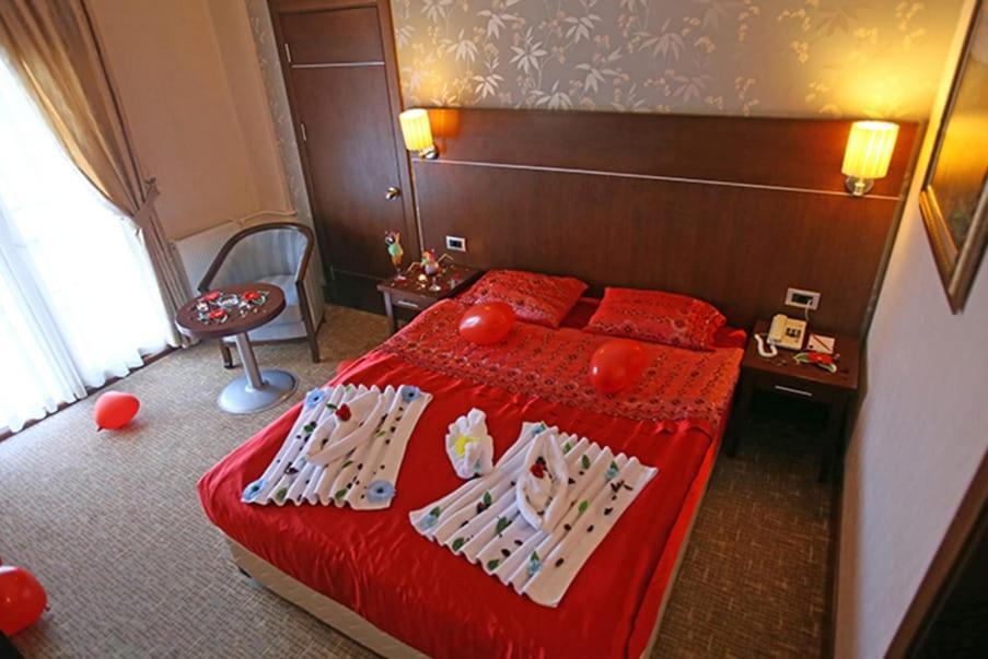 Queen Thermal Resort Hotel Emet エクステリア 写真