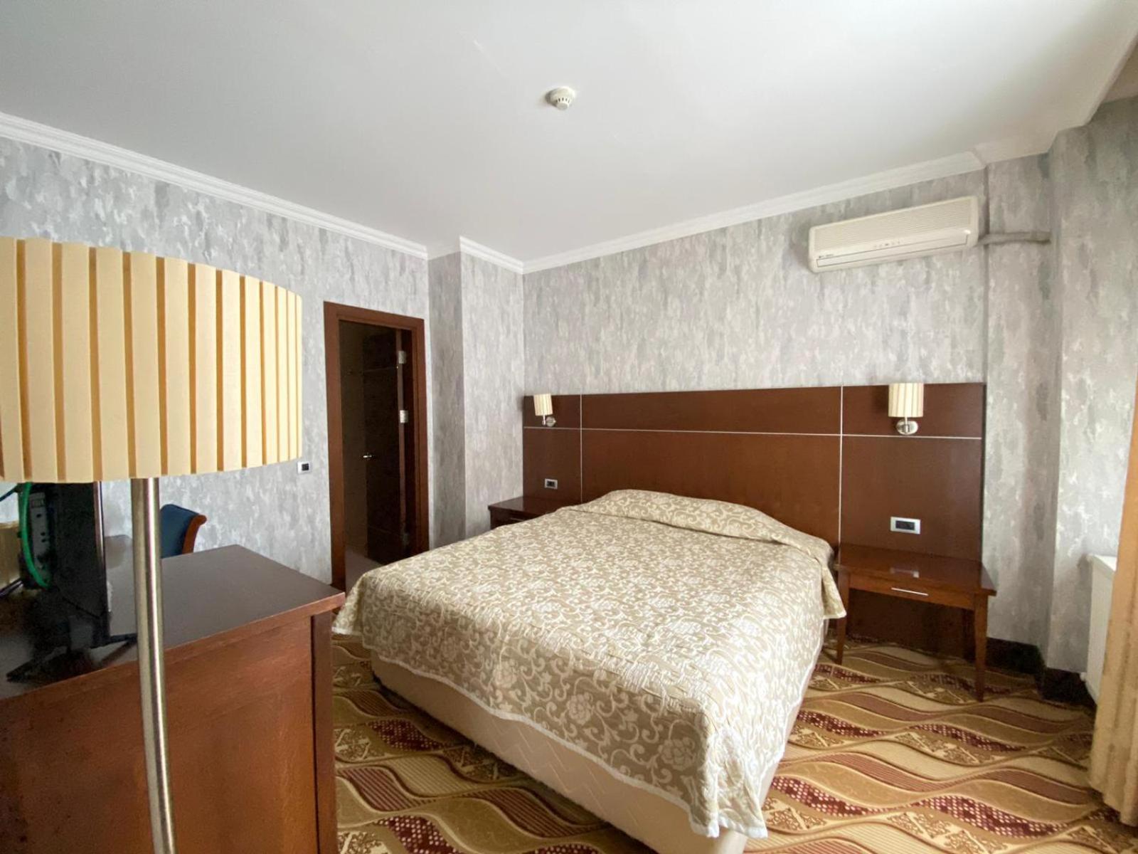 Queen Thermal Resort Hotel Emet エクステリア 写真